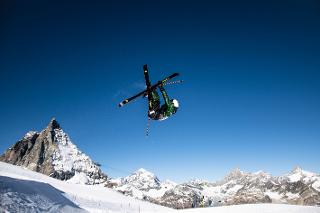 Freestyle-Unterricht / Détenteur du copyright: &copy; Alpine Ski School
