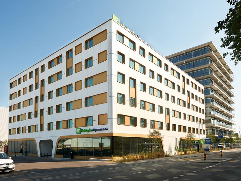Holiday Inn Express & Suites Basel.jpg