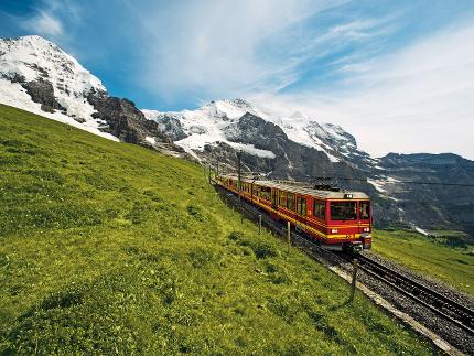 Tagesausflug aufs Jungfraujoch 8 Uhr / 少女峰一日游，上午8:00出发